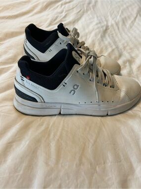 On Running Cloudtec the Roger Sneakers